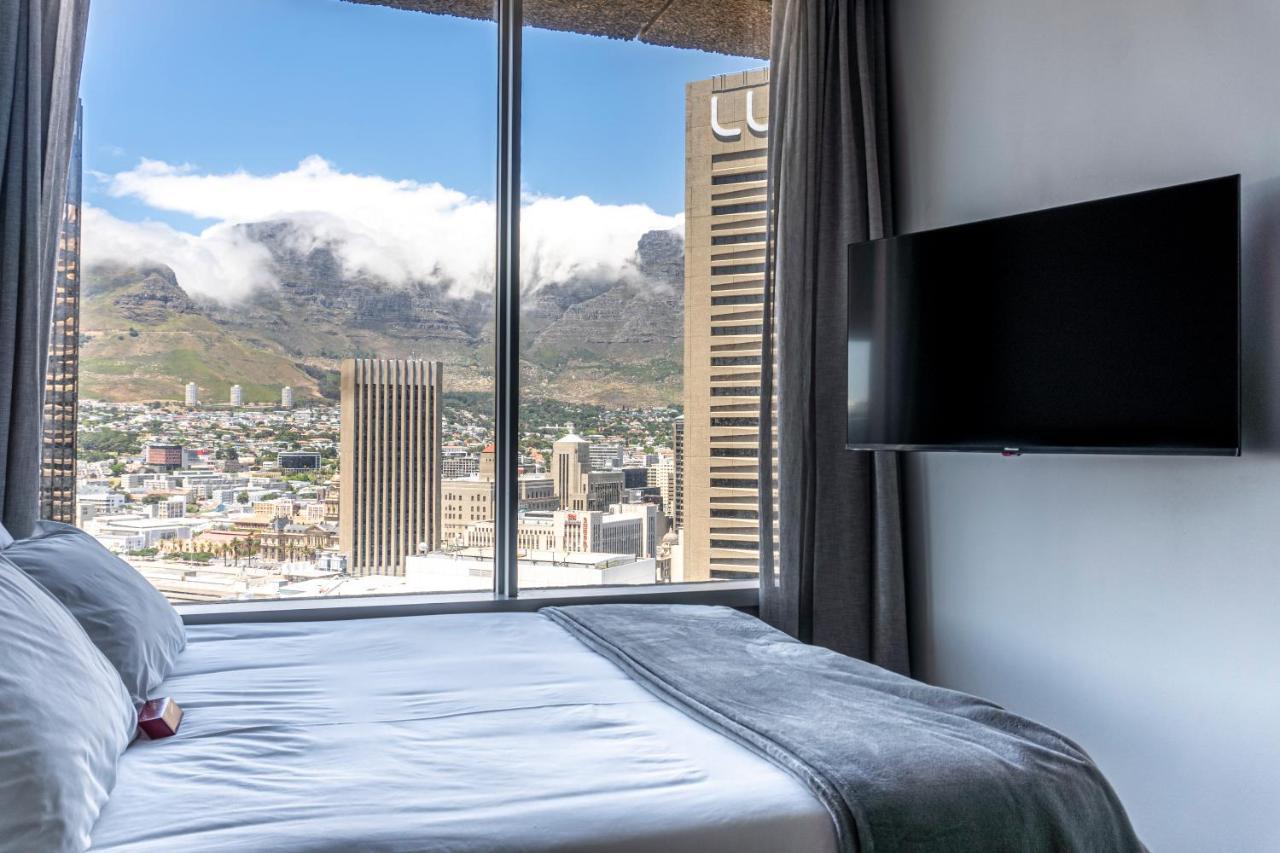 Stunning 1-Bedroom Apartment With Mountain Views Cape Town Dış mekan fotoğraf